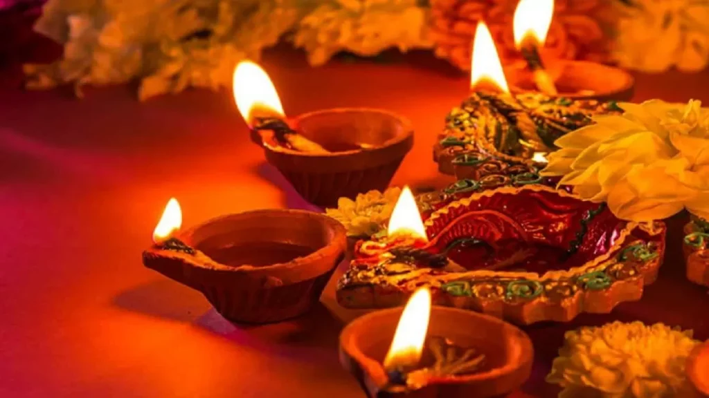 10 Reasons Why You Should Not Miss On Diwali Offers This Year